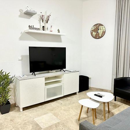 Apartamento Acogedor Y Moderno En Pleno Centro De Sevilla Con Parking Gratis Ngoại thất bức ảnh