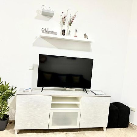 Apartamento Acogedor Y Moderno En Pleno Centro De Sevilla Con Parking Gratis Ngoại thất bức ảnh