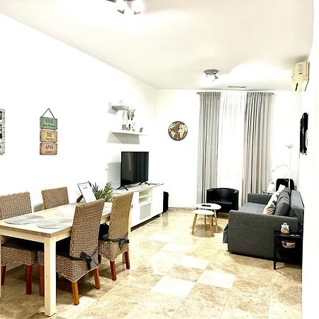 Apartamento Acogedor Y Moderno En Pleno Centro De Sevilla Con Parking Gratis Ngoại thất bức ảnh