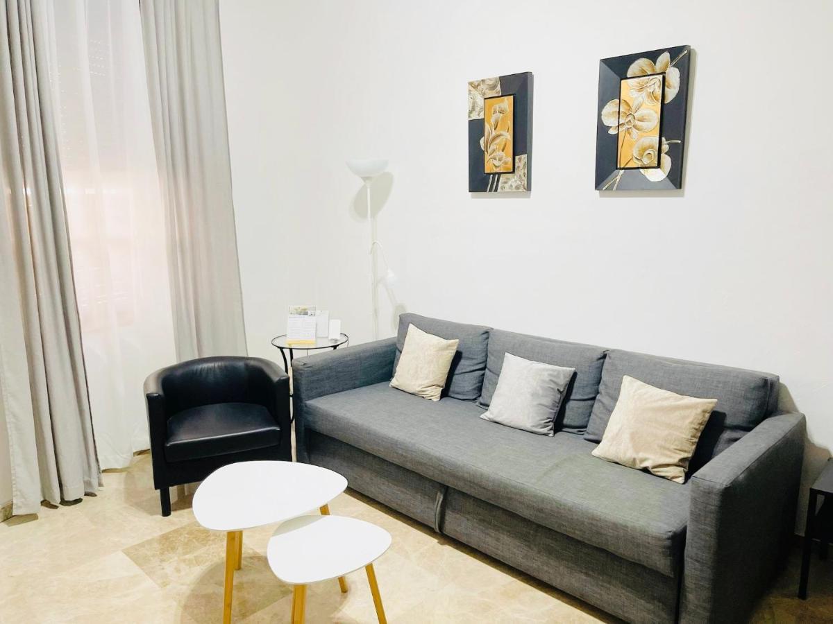 Apartamento Acogedor Y Moderno En Pleno Centro De Sevilla Con Parking Gratis Ngoại thất bức ảnh