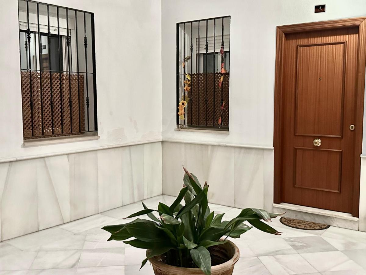 Apartamento Acogedor Y Moderno En Pleno Centro De Sevilla Con Parking Gratis Ngoại thất bức ảnh